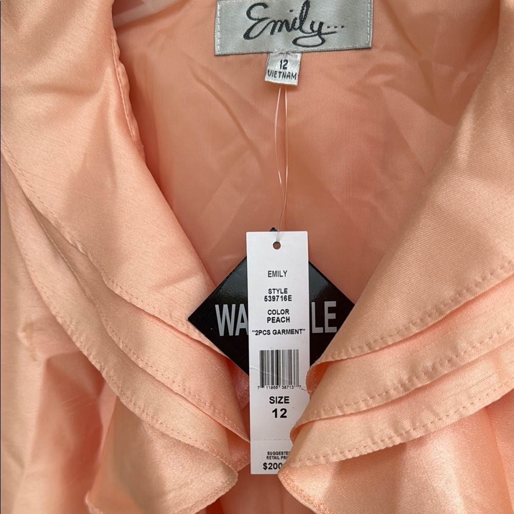 Emily Stylish Peach Skirt/Jacket, Size 12, NWT, MAKE AN OFFER!!! - Picture 2 of 7
